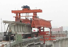 西安延長石油鐵路專線JQ40/160架橋機